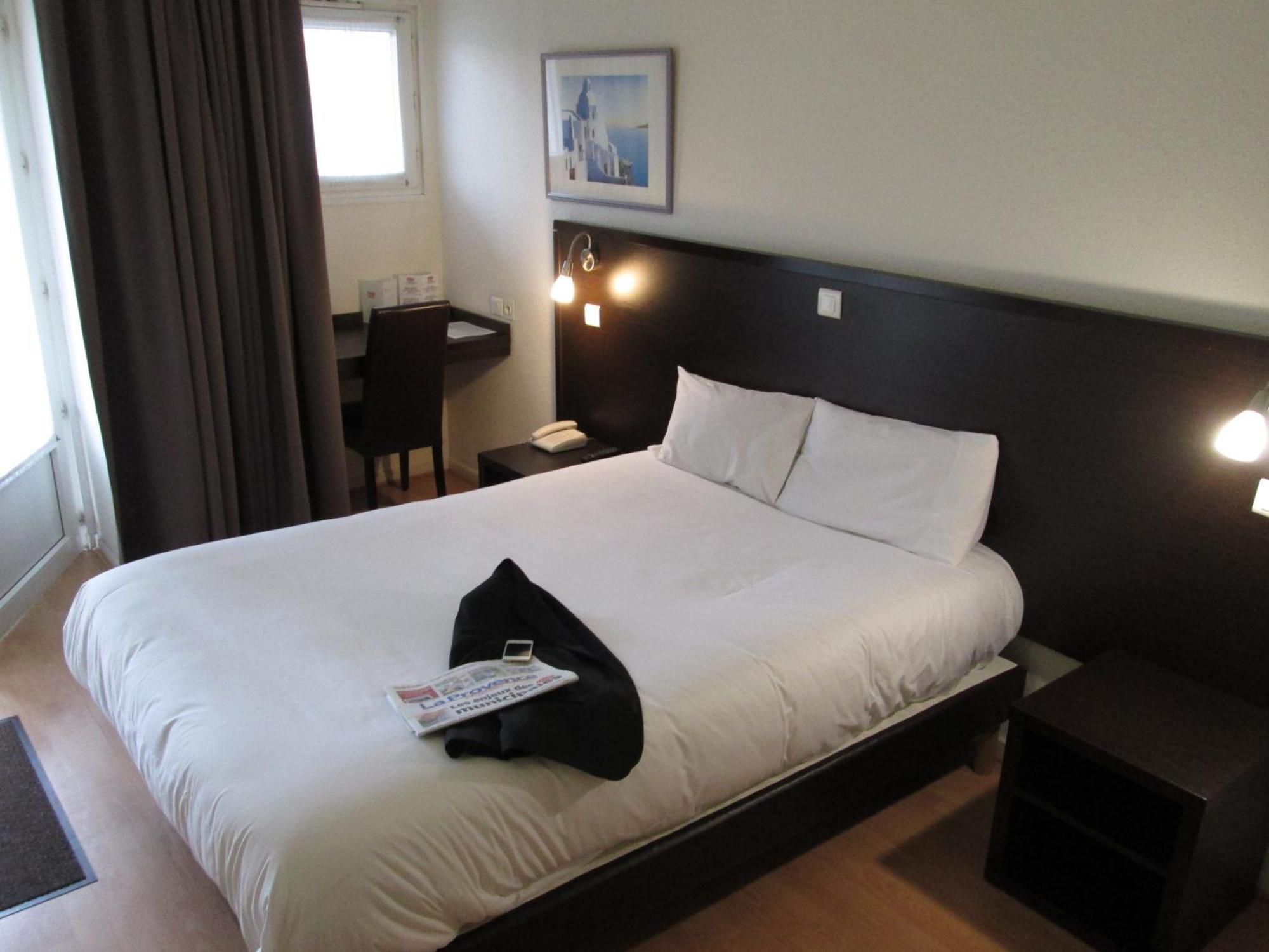Top Motel Istres Eksteriør bilde